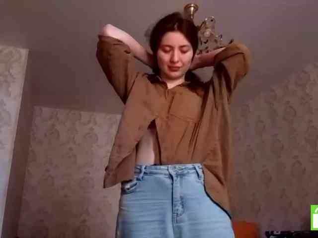 SuzetteTrapeni webcam