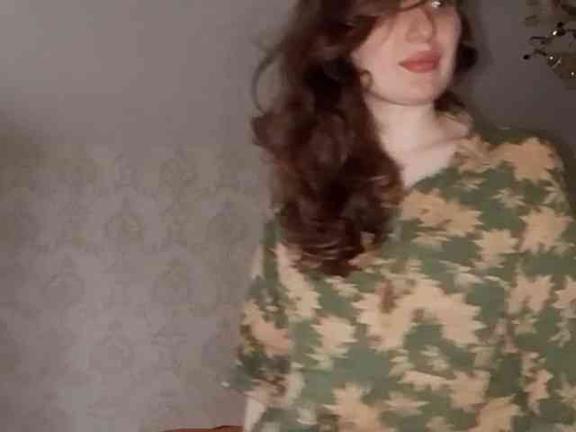 SuzetteTrapeni webcam