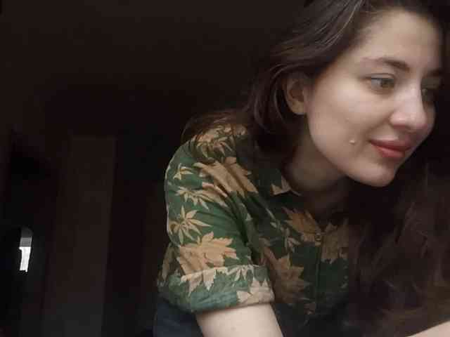 SuzetteTrapeni webcam