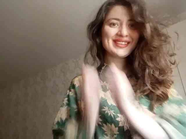 SuzetteTrapeni webcam