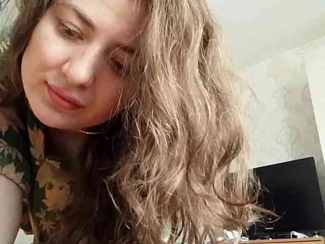 SuzetteTrapeni webcam