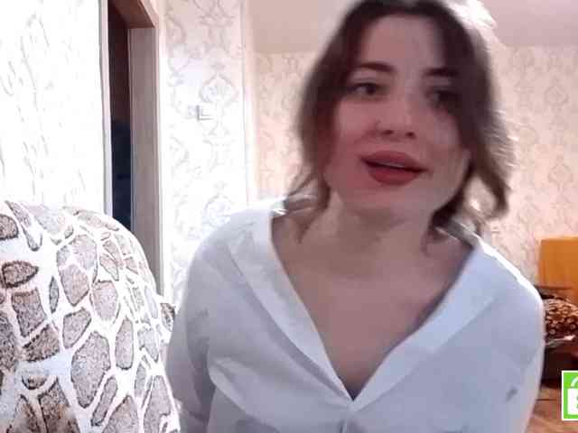 SuzetteTrapeni webcam