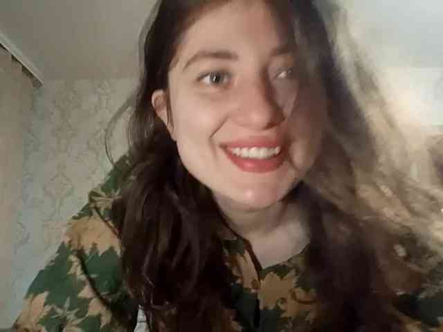 SuzetteTrapeni webcam