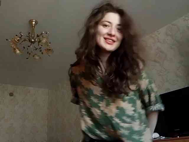 SuzetteTrapeni webcam