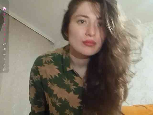 SuzetteTrapeni webcam