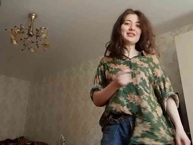 SuzetteTrapeni webcam