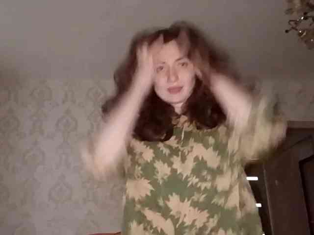 SuzetteTrapeni webcam