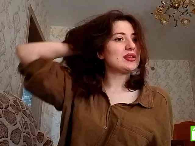 SuzetteTrapeni webcam