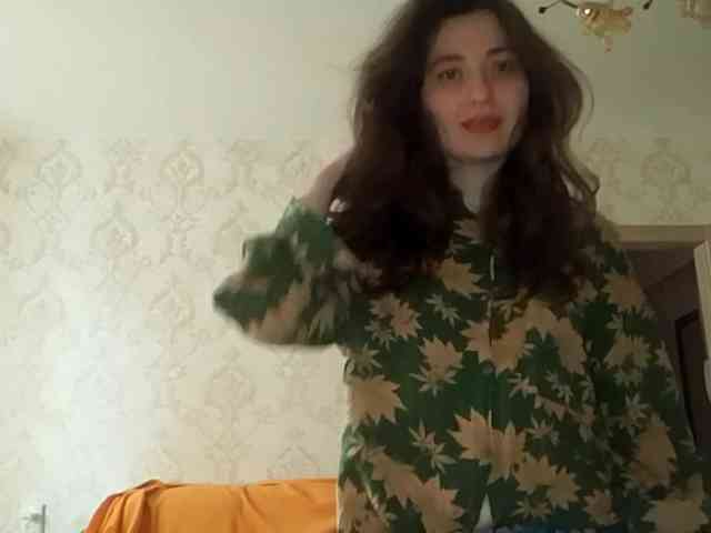 SuzetteTrapeni webcam