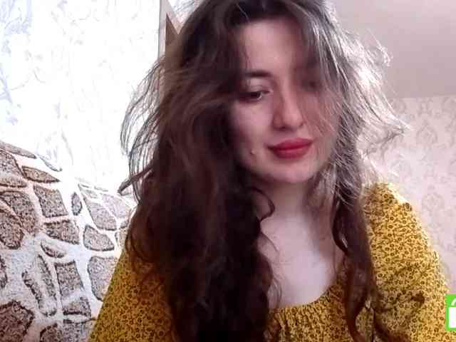 SuzetteTrapeni webcam