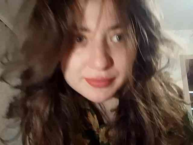 SuzetteTrapeni webcam