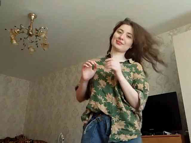 SuzetteTrapeni webcam