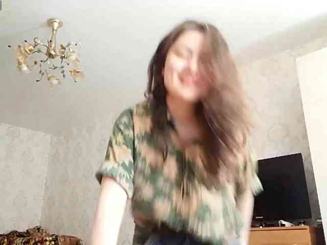 SuzetteTrapeni webcam