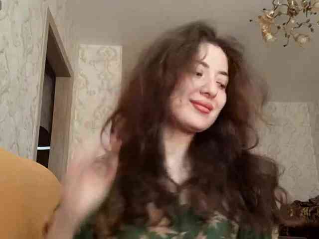 SuzetteTrapeni webcam