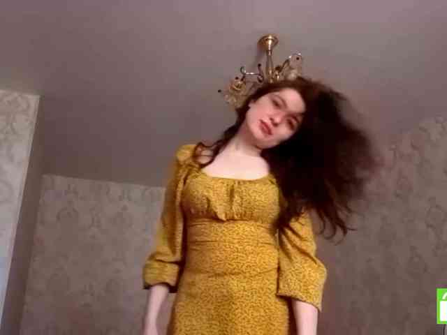 SuzetteTrapeni webcam