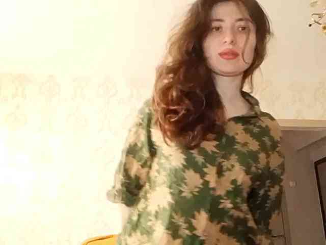 SuzetteTrapeni webcam