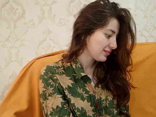 SuzetteTrapeni webcam