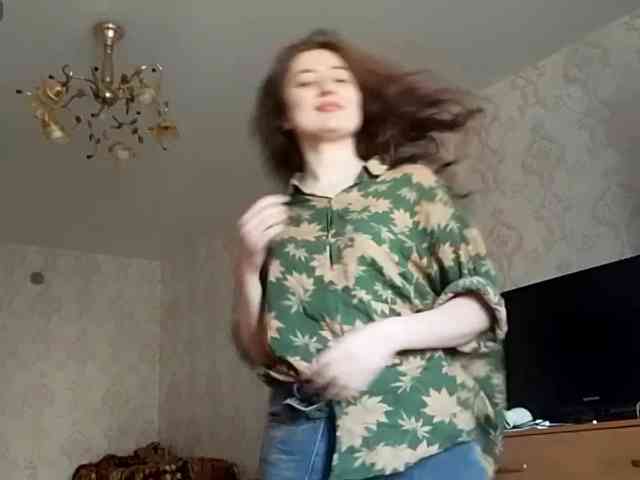 SuzetteTrapeni webcam