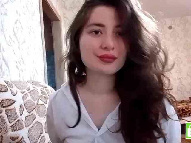 SuzetteTrapeni webcam