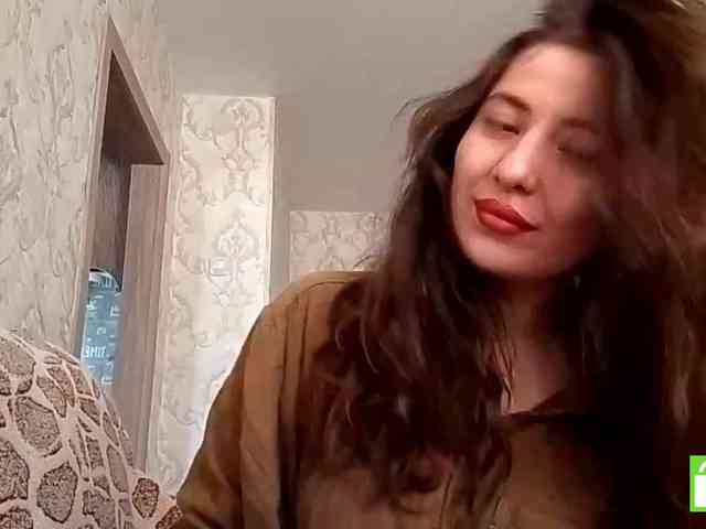 SuzetteTrapeni webcam