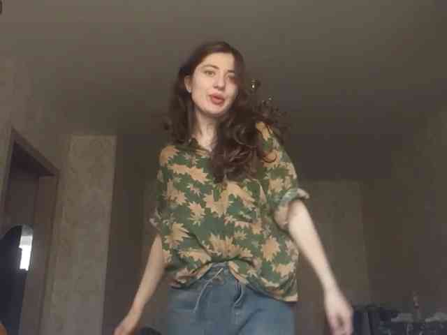 SuzetteTrapeni webcam