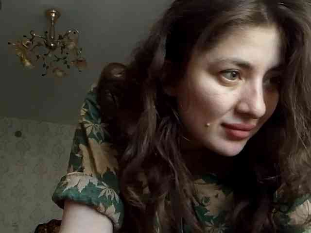 SuzetteTrapeni webcam