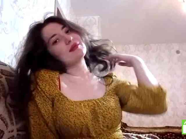 SuzetteTrapeni webcam