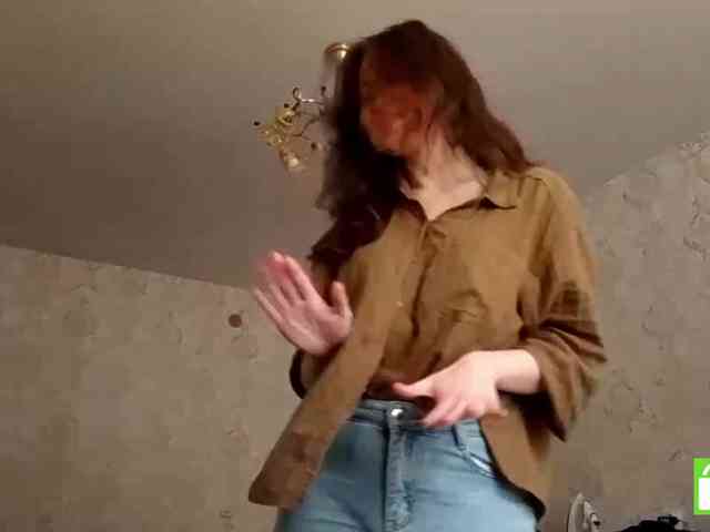 SuzetteTrapeni webcam