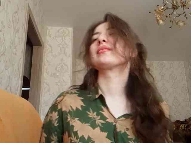 SuzetteTrapeni webcam