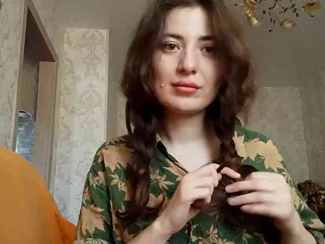 SuzetteTrapeni webcam