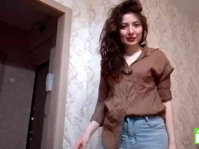 SuzetteTrapeni webcam