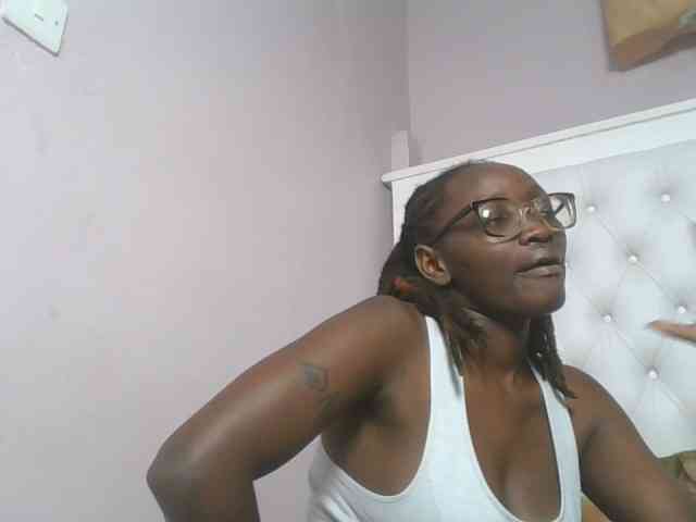 SweetAryy webcam