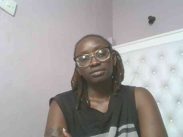 SweetAryy webcam