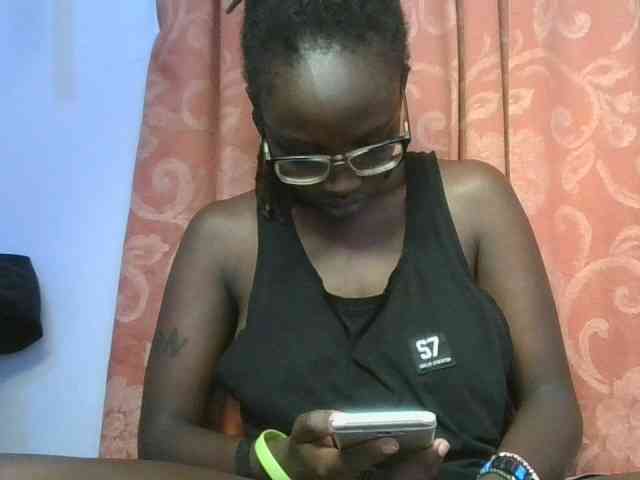 SweetAryy Live Webcam on BongaCams