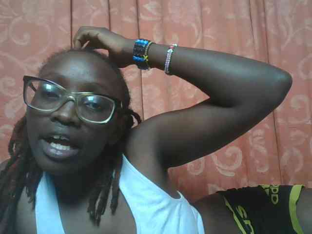 SweetAryy webcam
