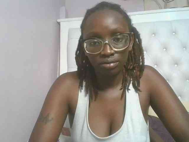 SweetAryy webcam