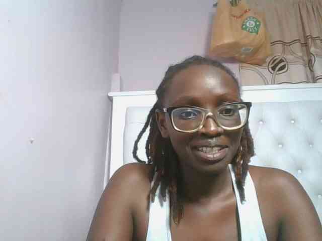 SweetAryy webcam