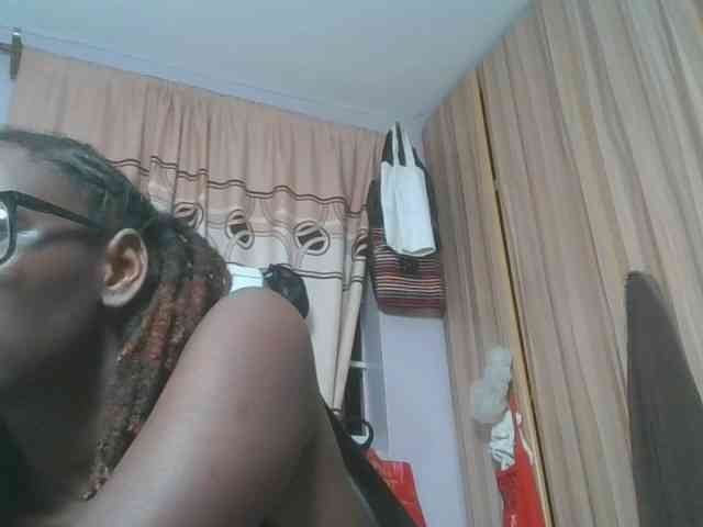 SweetAryy webcam