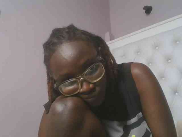 Model: SweetAryy