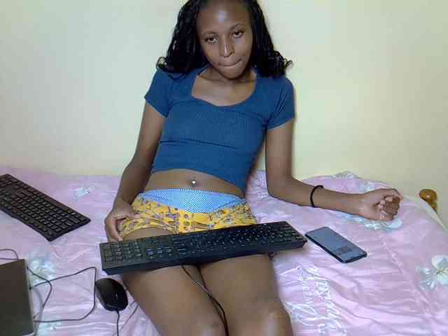 Sweetsinz-1 webcam