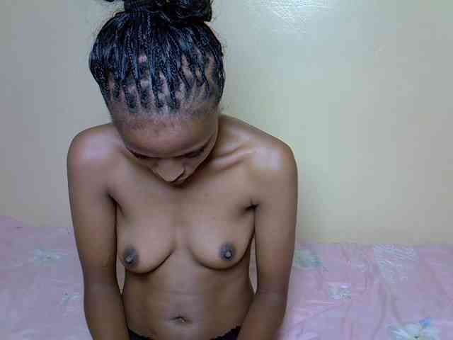 Sweetsinz-1 webcam