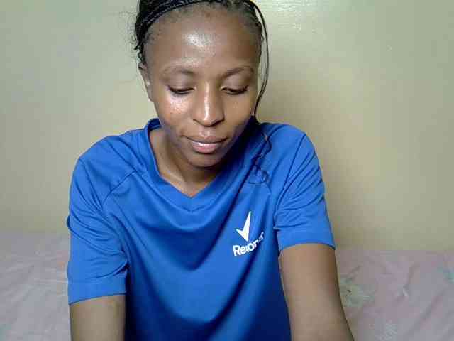 Sweetsinz-1 webcam