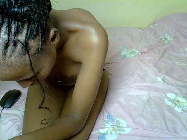 Sweetsinz-1 webcam