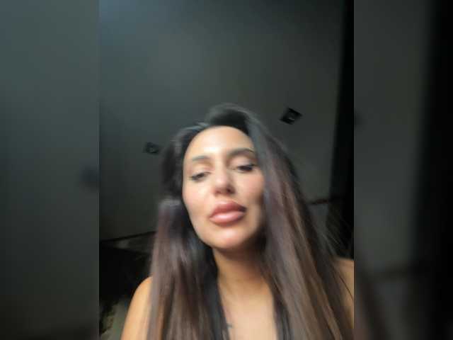Alexyaa live cam on BongaCams