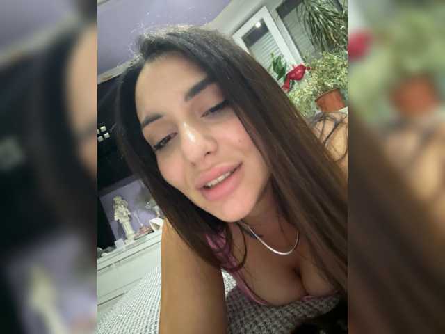 Alexyaa live cam on BongaCams