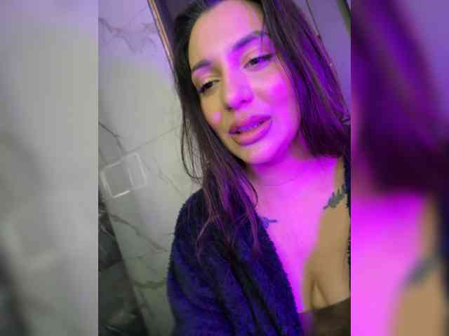 Модель: Alexyaa