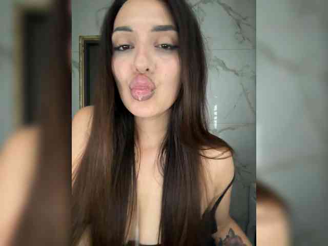 Alexyaa - Girl 