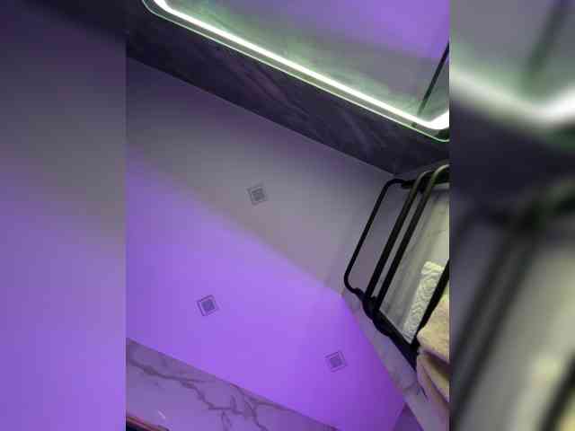 EasternPrincess webcam