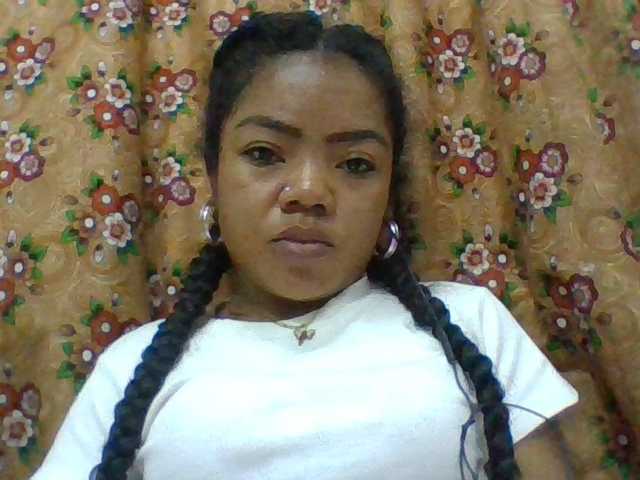 Elyah1a live cam on BongaCams