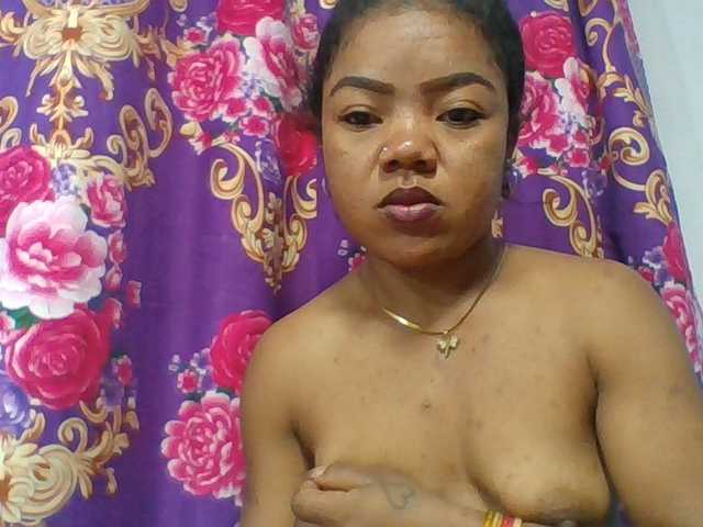 Elyah1a live cam on BongaCams